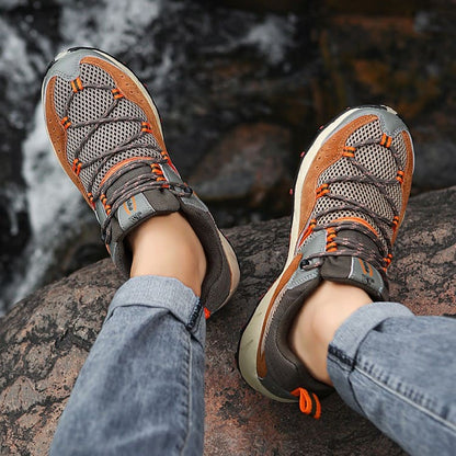 Alloro Hiking Shoes