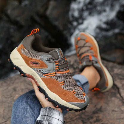 Alloro Hiking Shoes