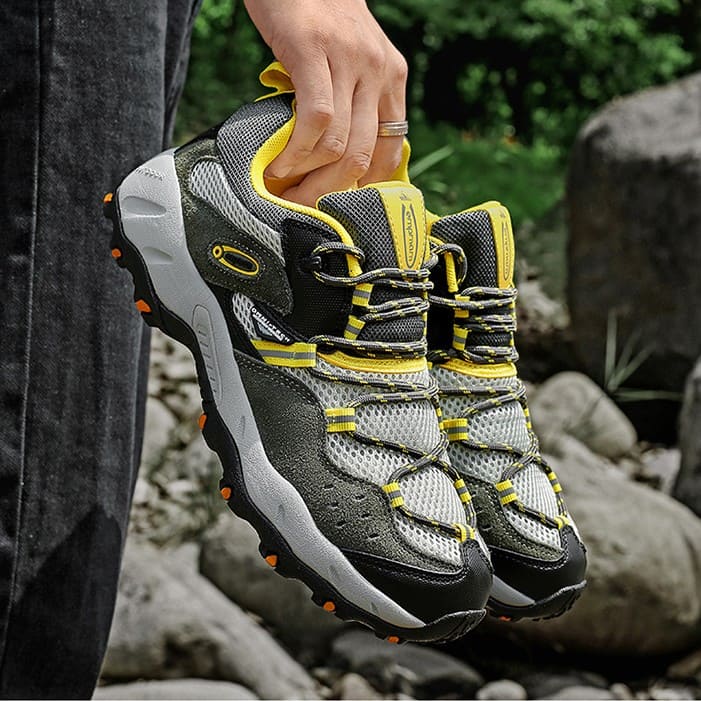 Alloro Hiking Shoes